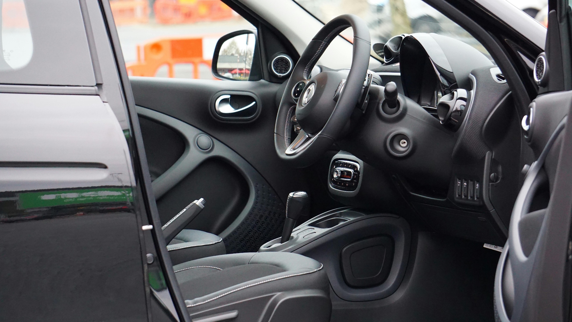 Showroom Love Cars